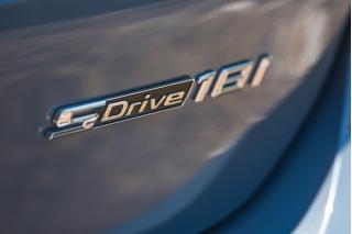 BMW X1 sDrive 18i 140PS